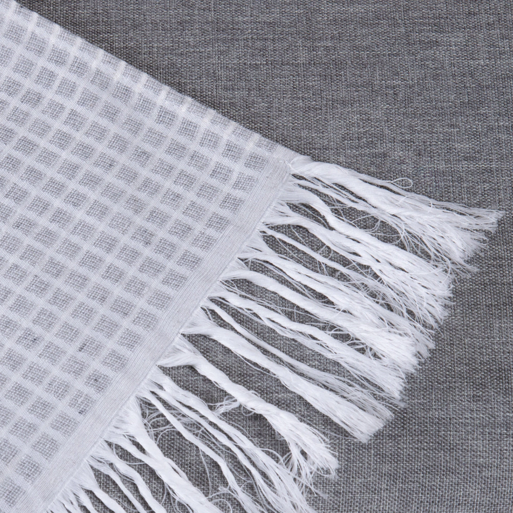 Manta para Sofá Jacquard com Franja — Grid — Cinza