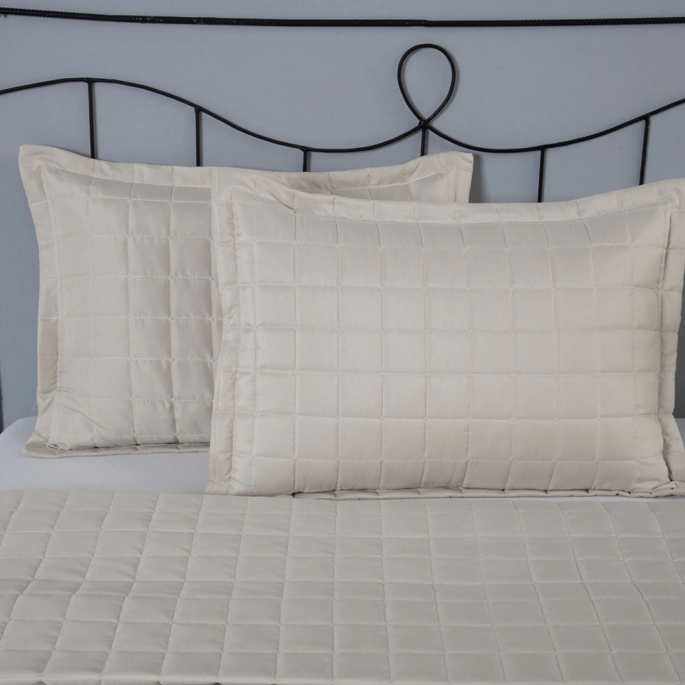 Porta-Travesseiro Matelado | Microfibra Soft | Aba Americana | Linha Soft — Areia